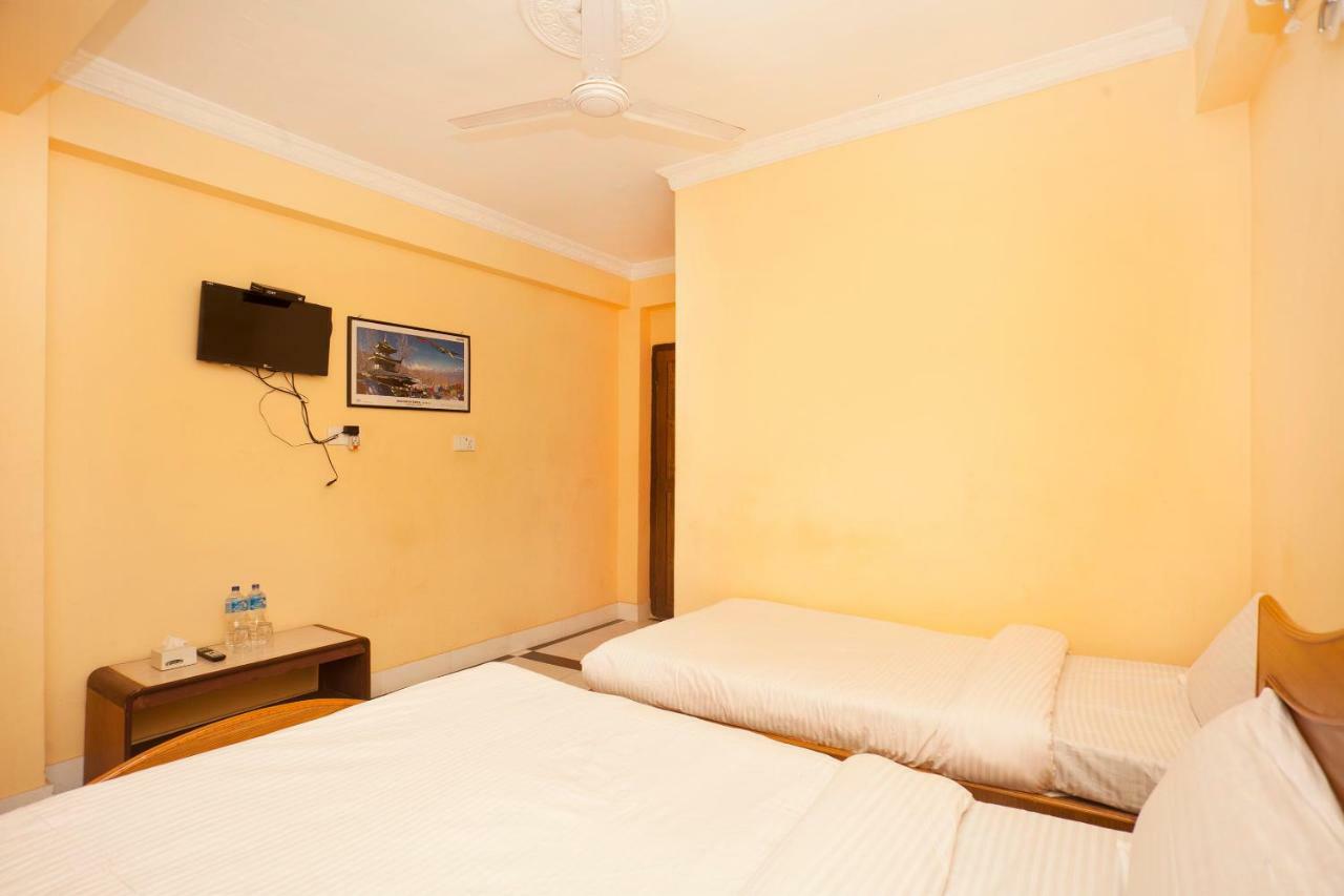 Spot On 397 Hotel Triveni Guest House Kathmandu Exterior photo