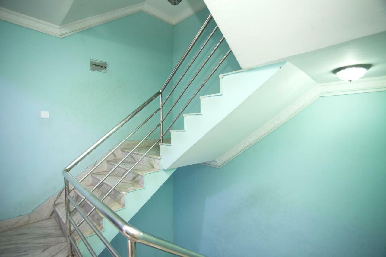 Spot On 397 Hotel Triveni Guest House Kathmandu Exterior photo